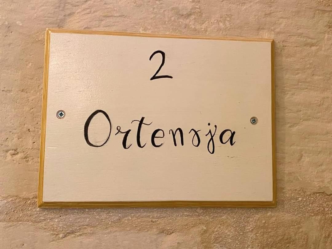 Il-Blanzun Central Boutique Living Żebbuġ エクステリア 写真